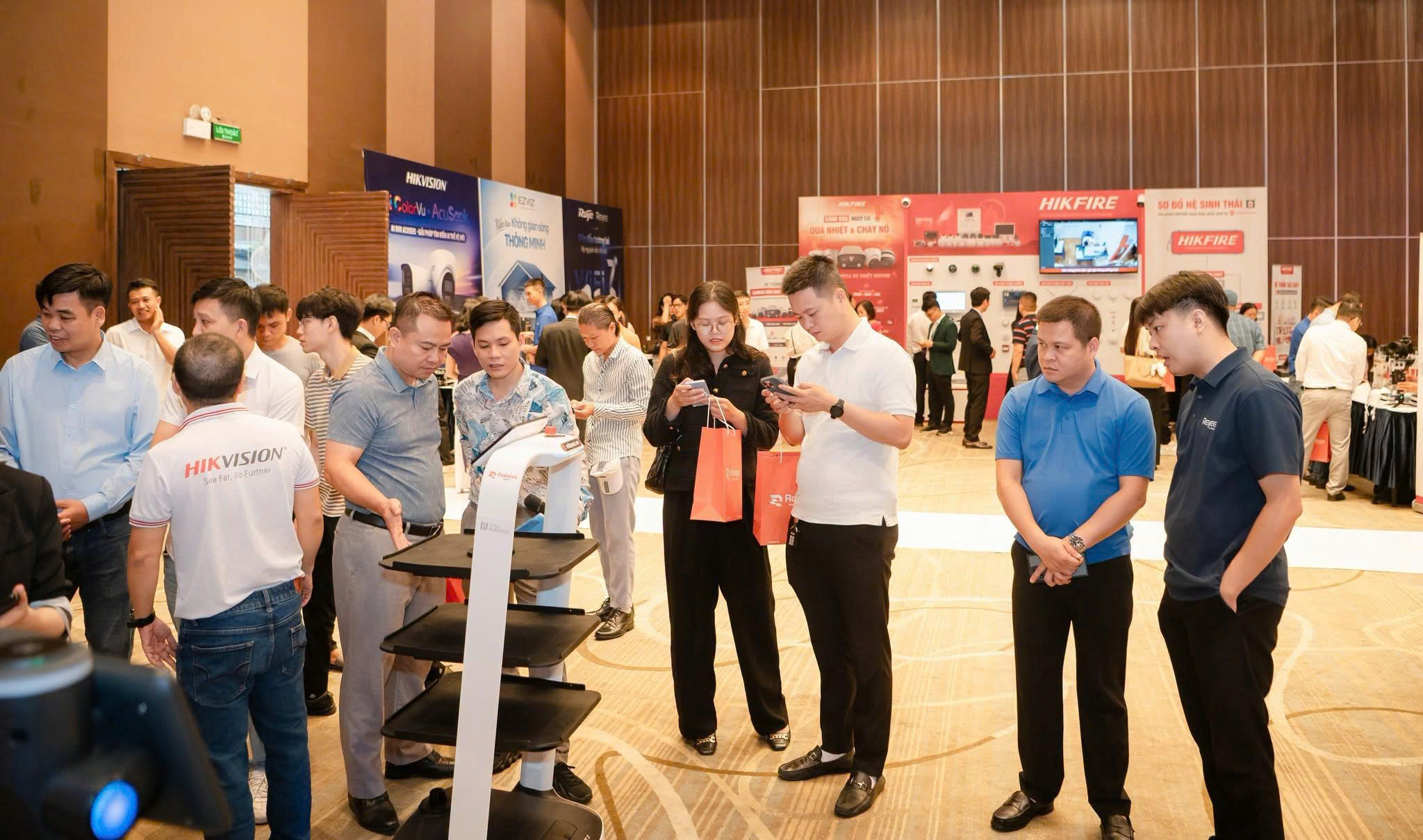 Robot Pudu tại sự kiện ra mắt